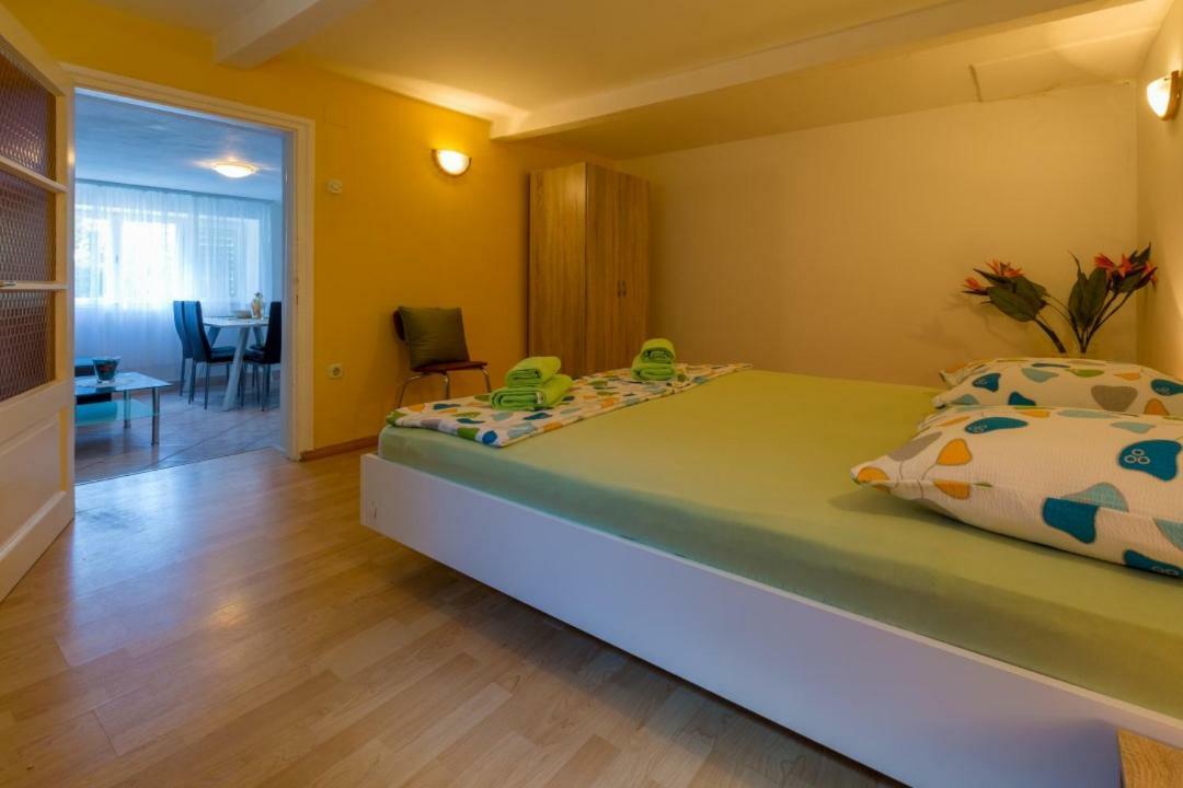 Apartment Dvorska Crikvenica Exterior foto